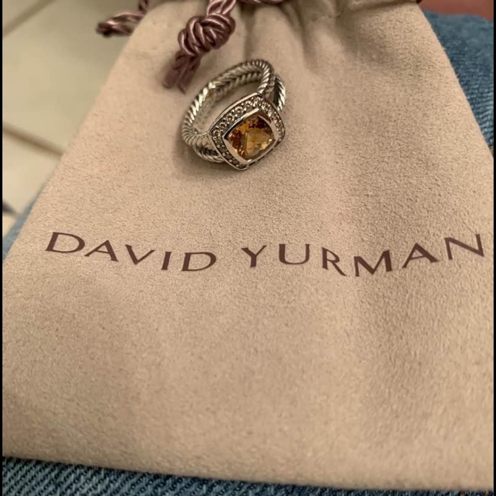 David Yurman ring size 5. In excellent condition